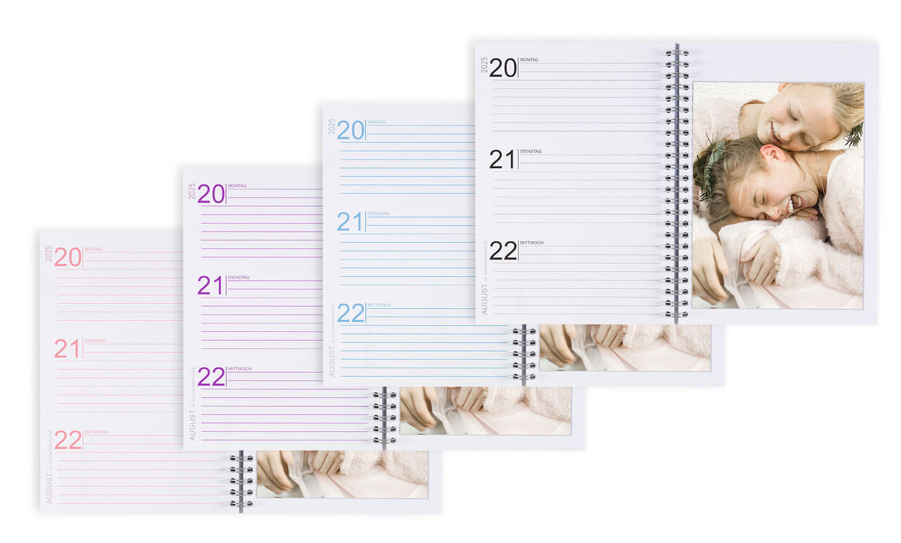 Års kalender med tolv månader och plats för personliga bilder.