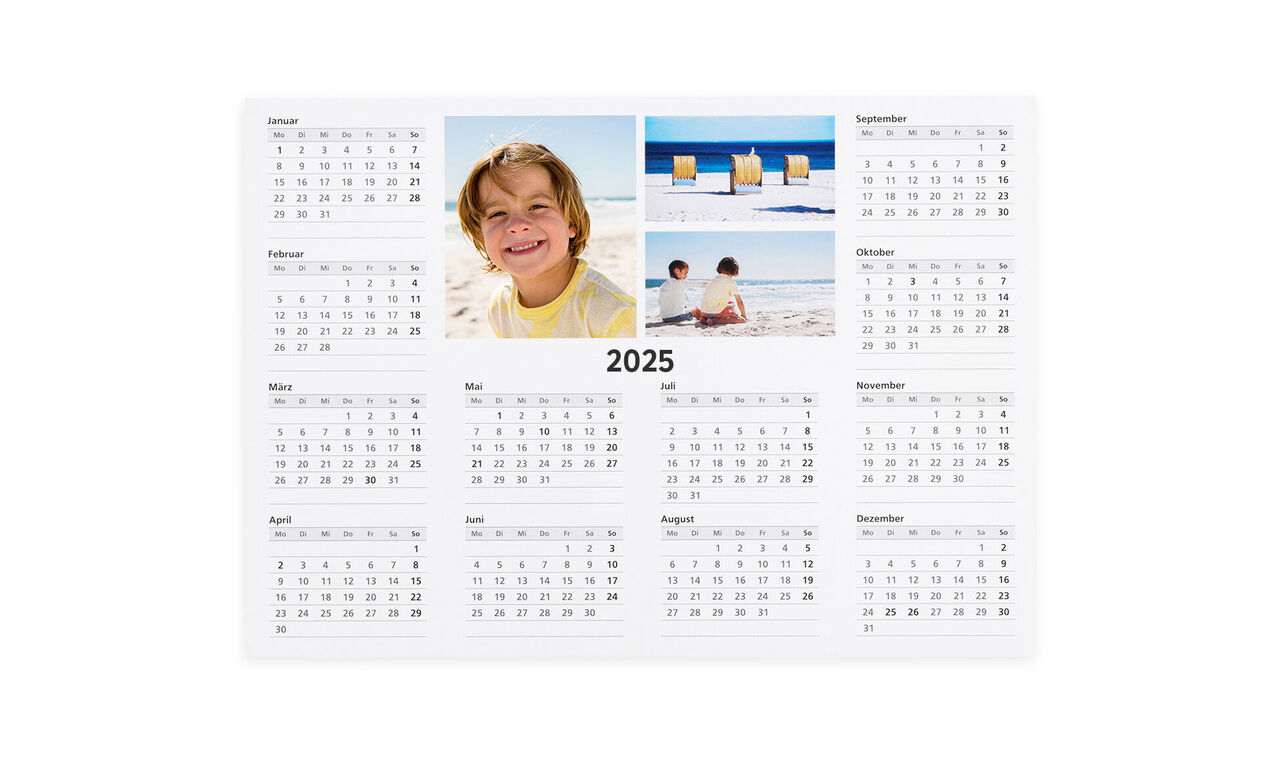 Översikt av en färgglad fotokalender för 2025 med personliga bilder.