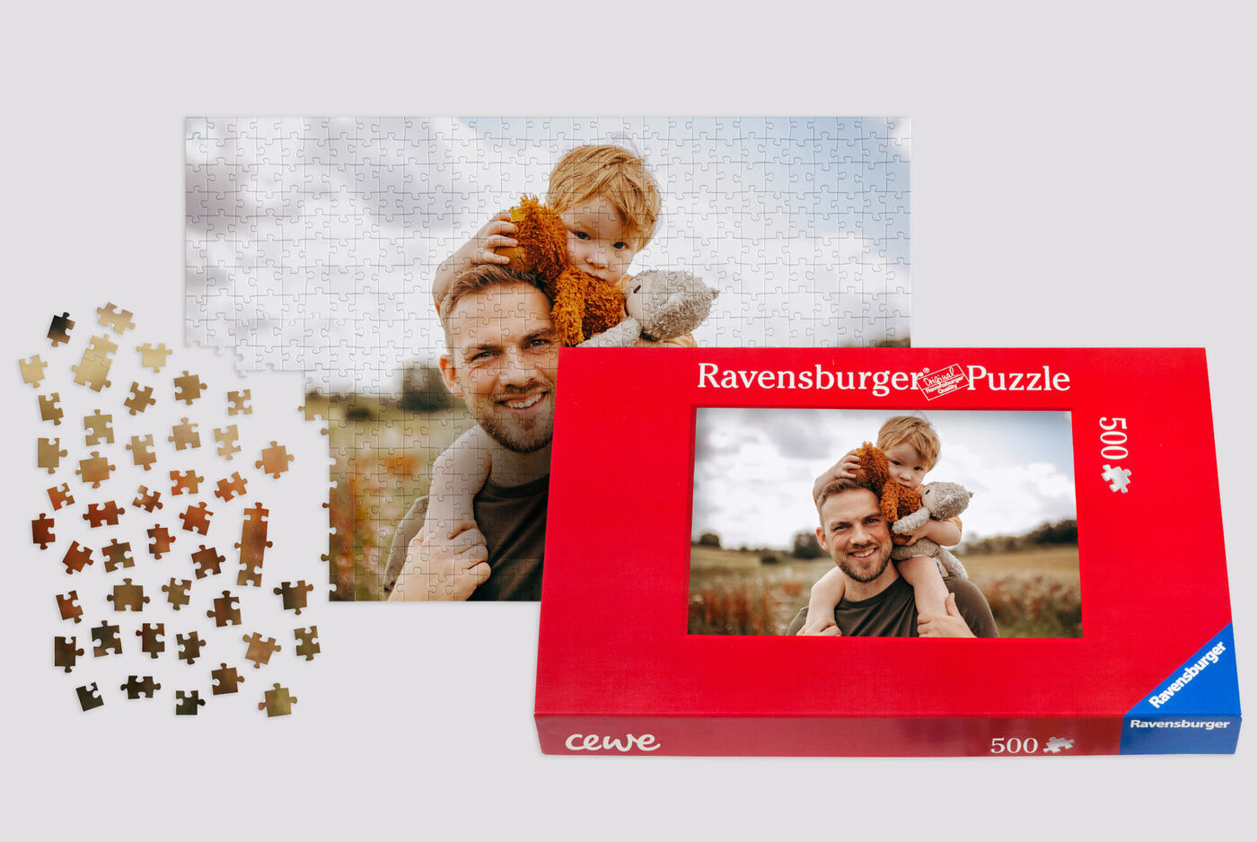 Ett Ravensburger pussel med en bild av ett barn som håller en nallebjörn